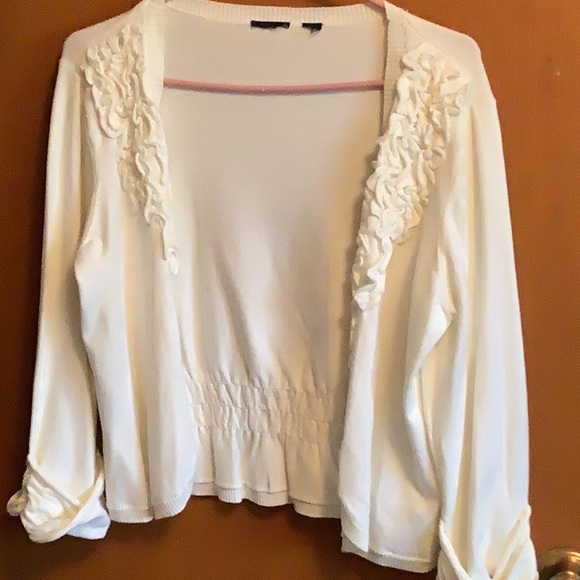Chic White Ruffled Open Cardigan - Picture 1 of 3
